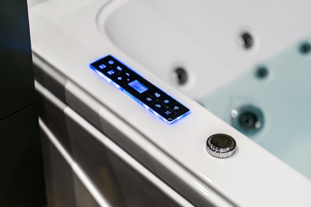 apartament_z_jacuzzi_na_wylacznosc_wroclaw_8